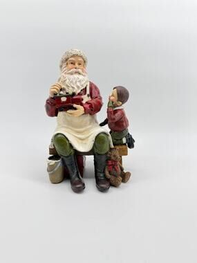 Old Time Pottery Santa w Child Figurine Resin 1.94lb Christmas Decor